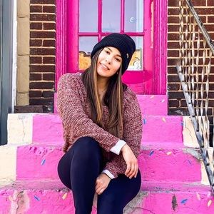 Meet your Posher, Maria isabel